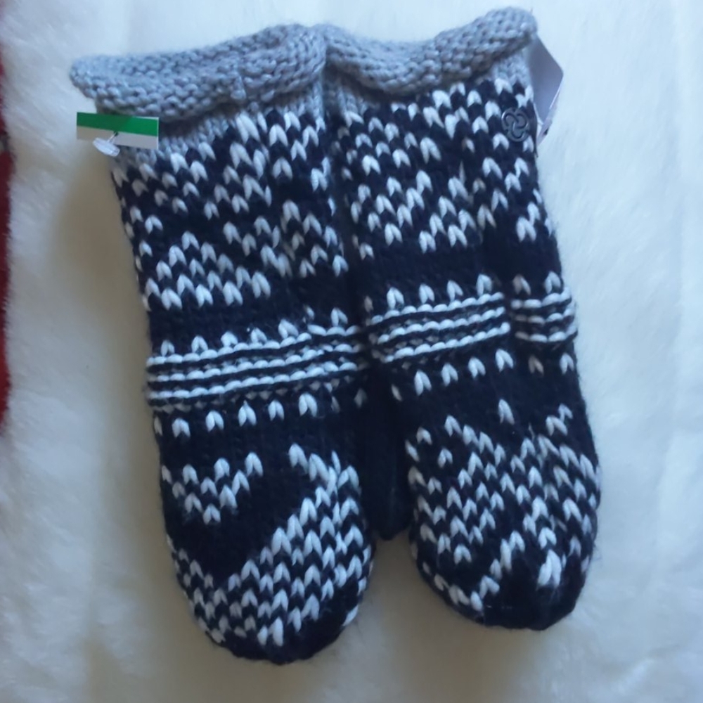 š¼āļøZella Mittens - Picture 5 of 7